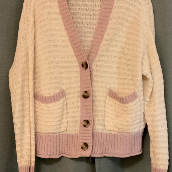 Sweet lil’ Madewell cream and lilac cardigan sweater - Picture 6 of 15